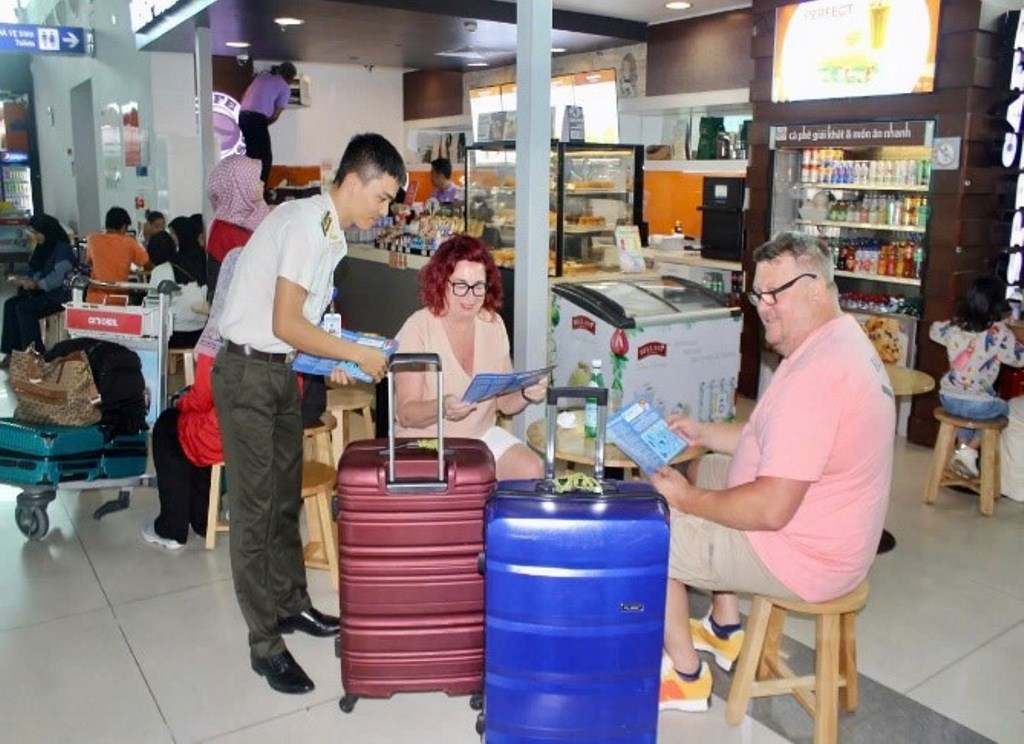 Tuyên truyền văn hóa an ninh hàng không tại Cảng HKQT Phú Quốc